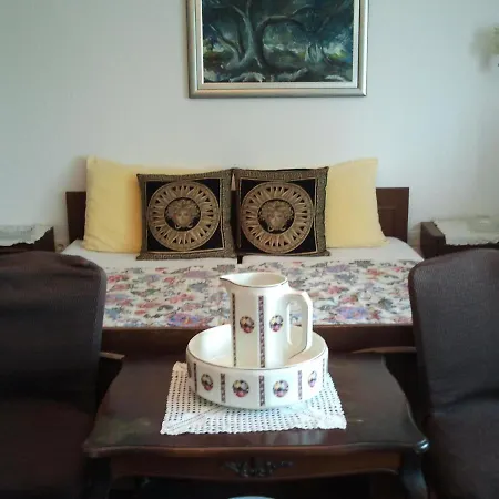 Baba Lazanja Guest house 3*